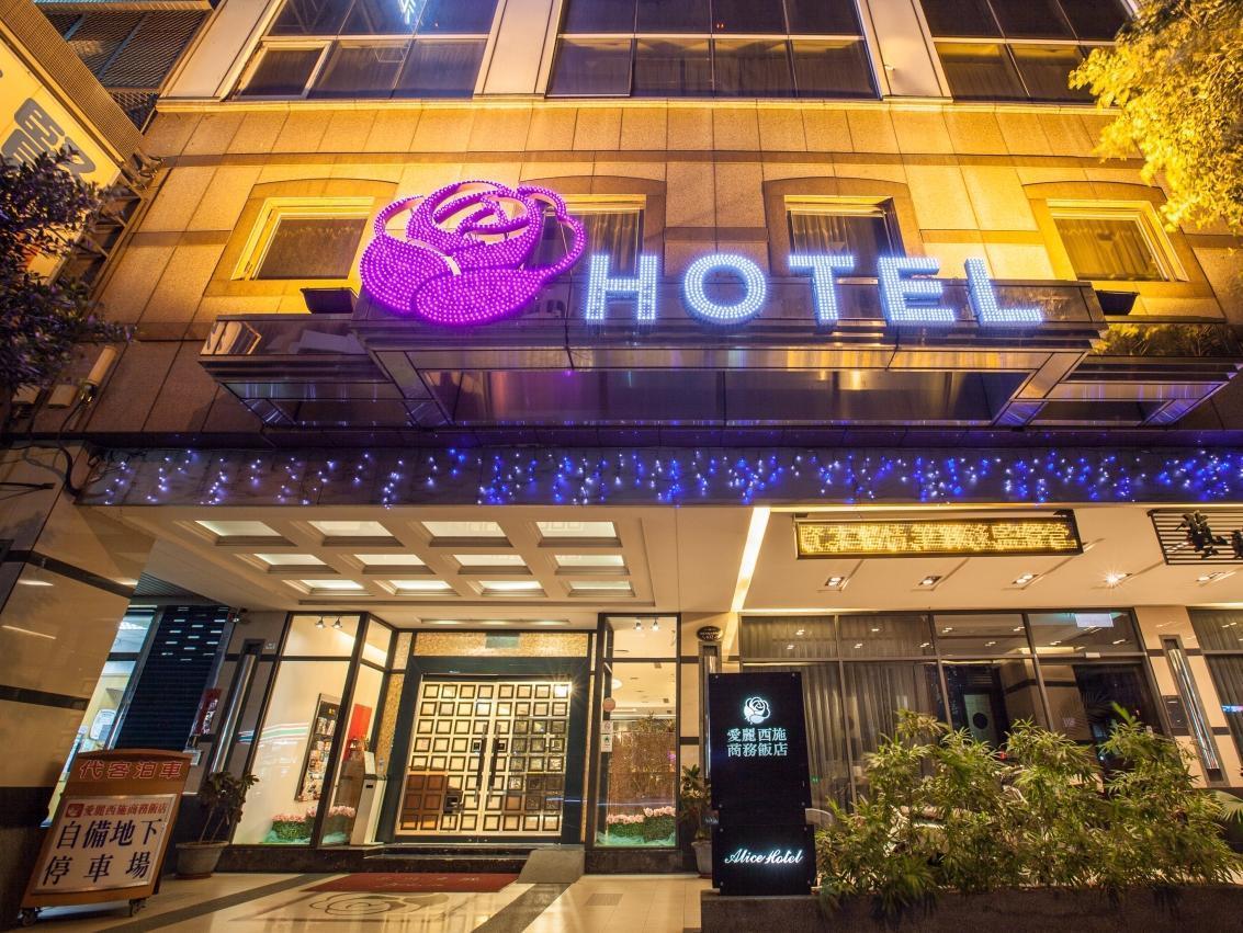 Mila Hotel Taichung Bagian luar foto